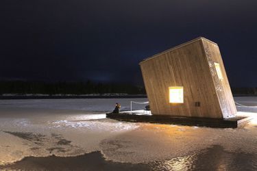 Une des cabanes de l’Arctic Bath sur la rivière Lule. 