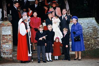 La princesse Eugenie d'York avec la famille royale britannique, le 23 décembre 1990, jour de son baptême