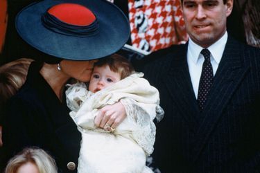 La princesse Eugenie d'York avec ses parents, le 23 décembre 1990, jour de son baptême