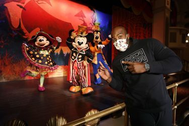 Teddy Riner à Disneyland Paris pour la saison d'Halloween