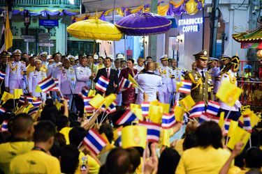 La reine Suthida et le roi Maha Vajiralongkorn de Thaïlande à Bangkok, le 6 décembre 2019