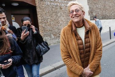 Isabelle Balkany mercredi après-midi devant la prison de la Santé à Paris. 