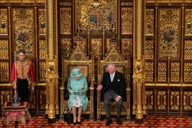 La reine Elizabeth II et le prince Charles au Parlement à Londres, le 19 décembre 2019