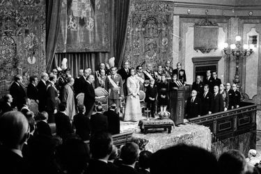 Juan Carlos d'Espagne est proclamé roi à Madrid, le 22 novembre 1975