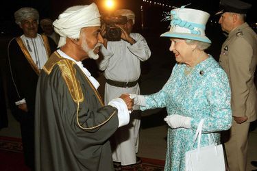 Le sultan Qaboos d&#039;Oman avec la reine Elizabeth II à Mascate, le 25 novembre 2010