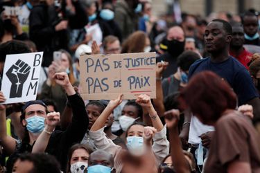 Manifestation à Paris, le 13 juin 2020.