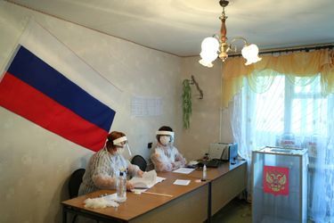 Vote dans le village de Gigirevo, dans la région de Moscou, le 25 juin 2020.
