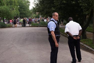 Un couple armé a menacé des manifestants à St Louis, le 28 juin 2020.