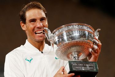 Rafael Nadal remporte son treizième tournoi de Roland-Garros le 11 octobre 2020.