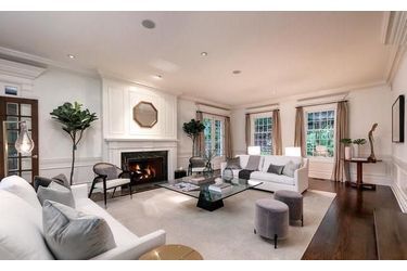 Ashton Kutcher et Mila Kunis vendent leur première maison située à Beverly Hills pour la modique somme de 13,995 millions de dollars 