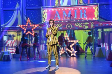 Amir sur le tournage du premier numéro de l&#039;émission «Spectaculaire», qui sera diffusé le 3 octobre 2020 sur France 2