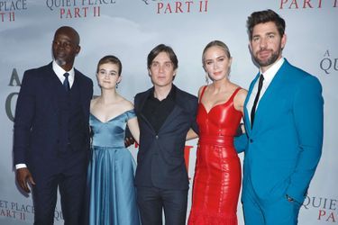 Djimon Hounsou, Millicent Simmonds, Cillian Murphy, Emily Blunt and John Krasinski à la première du film "Sans un bruit partie II" à New York le 8 mars 2020. 