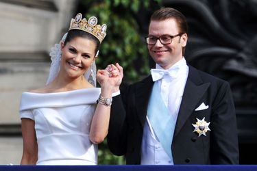La princesse Victoria de Suède avec le diadème de Joséphine de Beauharnais, les pendants d&#039;oreille et le bracelet assortis, le 19 juin 2010
