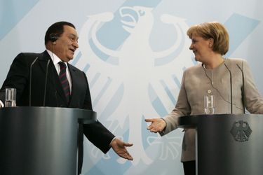 Hosni Moubarak et Angela Merkel en avril 2008.