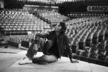 Johnny Hallyday prépare son concert au Palais des Sports de Paris, octobre 1976
