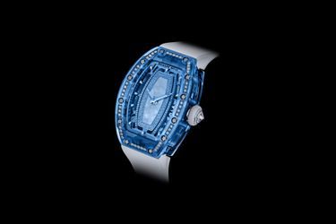 RM-07-02 en or gris, verre saphir et diamants, 47 x 33 mm, mouvement automatique, bracelet en caoutchouc. Richard Mille.