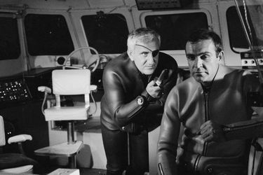 Sean Connery dans la peau de James Bond dans «Opération Tonnerre», sorti en 1965 (ici avec l&#039;acteur Adolfo Celi)