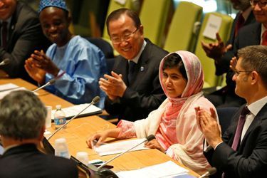 Vous avez élu Malala Yousafzai, femme de l'année 2013Lire l'article<br />
Photo prise le 12 juillet après son allocution au siège des Nations unies, à New York. 