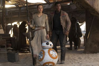 "Star Wars : Le Réveil de la force" est en lice pour devenir le film le plus rentable de l'histoire.