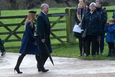 Le prince Andrew et sa fille la princesse Beatrice d'York à Sandringham, le 27 décembre 2015