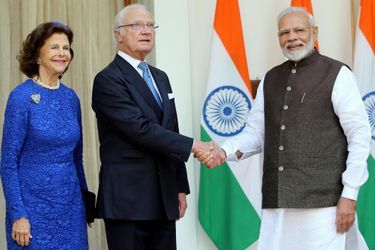 La reine Silvia et le roi Carl XVI Gustaf de Suède avec le Premier ministre indien, le 2 décembre 2019 à New Delhi