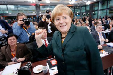 Son parti, l'Union chrétienne-démocrate (CDU), a remporté les élections fédérales allemandes en septembre dernier. De quoi lui permettre de devenir une nouvelle fois favorite pour briguer un troisième mandat à la chancellerie. Votez sur la page Facebook<br />
 de Paris Match pour la femme de l’année. 