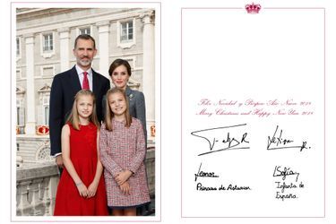 La carte de voeux du roi Felipe VI d&#039;Espagne, de la reine Letizia et de leurs filles les princesses Leonor et Sofia, révélée le 11 décembre 2017