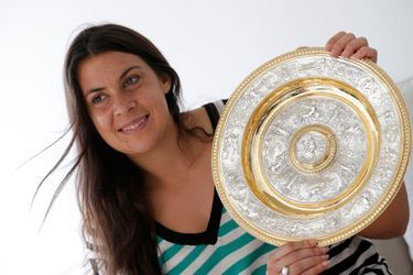 La Française a remporté en juillet dernier le prestigieux tournoi de Wimbledon. Une consécration pour la jeune femme qui a ensuite décidé de mettre fin à sa carrière sportive. Votez sur la page Facebook<br />
 de Paris Match pour la femme de l’année. 