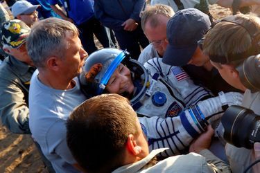 L&#039;astronaute Peggy Whitson à son retour sur Terre, le 3 septembre, au Kazakhstan.