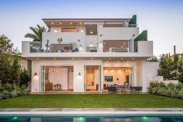Leighton Meester et Adam Brody ont acheté cette somptueuse villa à Los Angeles pour 6,5 millions de dollars. 