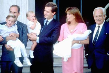 1987, la famille au grand complet avec Albert et le prince Rainier 