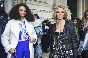 Miss France assiste également à la Fashion Week Parisienne, avec Sylvie Tellier