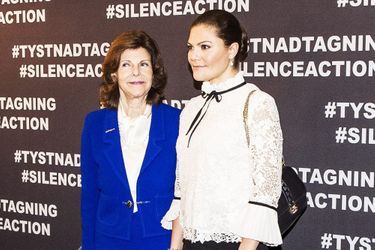 La reine Silvia et la princesse Victoria de Suède à Stockholm, le 19 novembre 2017