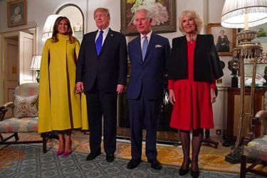 Donald et Melania Trump accueillis à Clarence House pour y rencontrer le prince Charles et Camilla, le 3 décembre 2019.