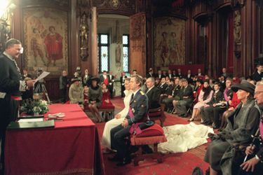 Mathilde d'Udekem d'Acoz et le prince Philippe de Belgique, à l'Hôtel de Ville de Bruxelles le 4 décembre 1999, jour de leur mariage