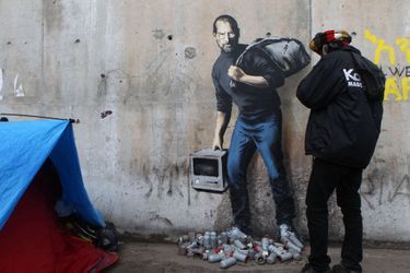 Trois œuvres de Banksy découvertes à Calais