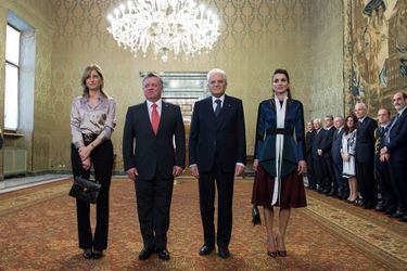 La reine Rania et le roi Abdallah II de Jordanie avec Sergio Mattarella et sa fille Laura à Rome, le 10 décembre 2015
