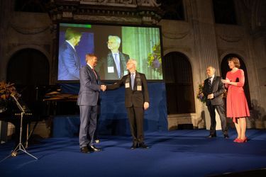 Le roi Willem-Alexander des Pays-Bas et John Adams à Amsterdam, le 28 novembre 2019