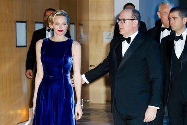 Vendredi soir à Monaco, le prince Albert et la princesse Charlène ont pris part au gala organisé par l'association Monaco contre l'autisme<br />
, dont Charlène est la présidente d'honneur depuis sa création l'an dernier.