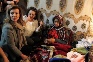Valérie Trierweiler auprès des réfugiés syriens - En visite au Liban