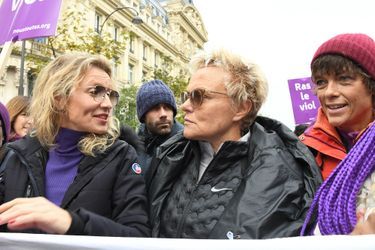 Alexandra Lamy, Muriel Robin et sa femme Anne Le Nen lors de la marche contre les violences sexistes et sexuelles organisée par le collectif NousToutes à Paris le 23 Novembre 2019.
