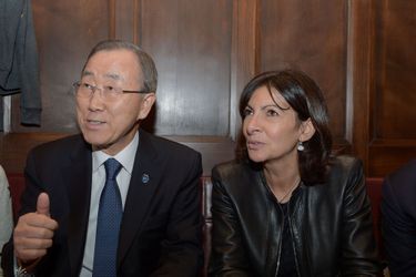 Anne Hidalgo et Ban Ki-moon au café A La Bonne Bière