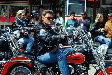 Johnny Hallyday lors du rassemblement de Harley Davidson à Paris le 14 mai 1990.