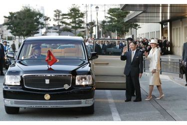 L&#039;empereur Naruhito et l&#039;impératrice Masako du Japon à leur arrivée à Ise, le 21 novembre 2019