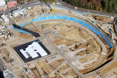 Le stade Olympique de Tokyo en construction. 