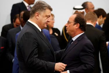 François Hollande et le président ukrainien Petro Poroshenko