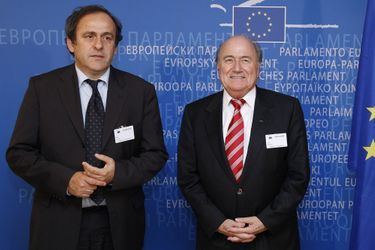 Joseph Blatter et Michel Platini en 2008