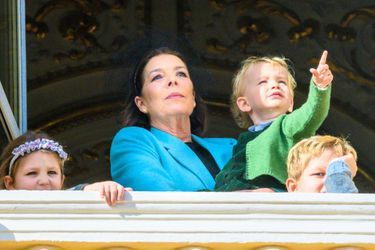 La princesse Caroline de Hanovre avec India, Sacha et Francesco Casiraghi à Monaco, le 19 novembre 2019