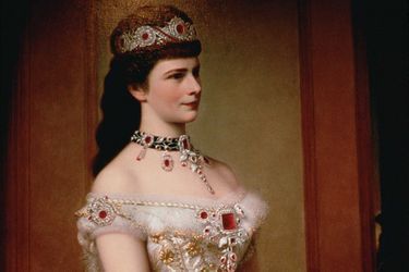 L’impératrice Élisabeth d’Autriche, reine de Hongrie, en 1879. Portait par Georg Raab.