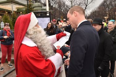 Le prince William a remis la lettre du prince George au Père Noël en Finlande, le 30 novembre 2017